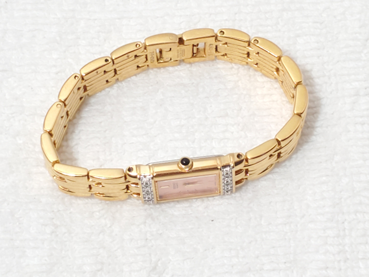 Vintage Seiko Women's Tank Watch Gold Tone Diamonds Bezel One Jewel Pink Dial SS