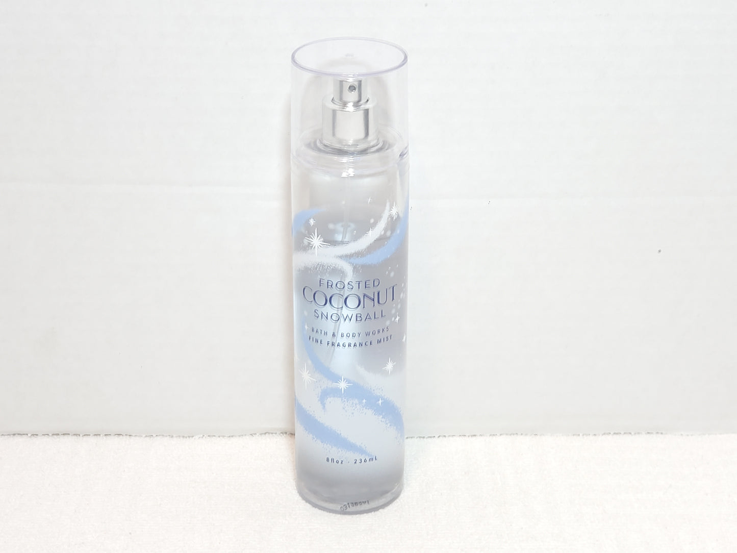 Bath and Body Works Frosted Coconut Snowball Fine Fragrance Mist 8 oz Bottle