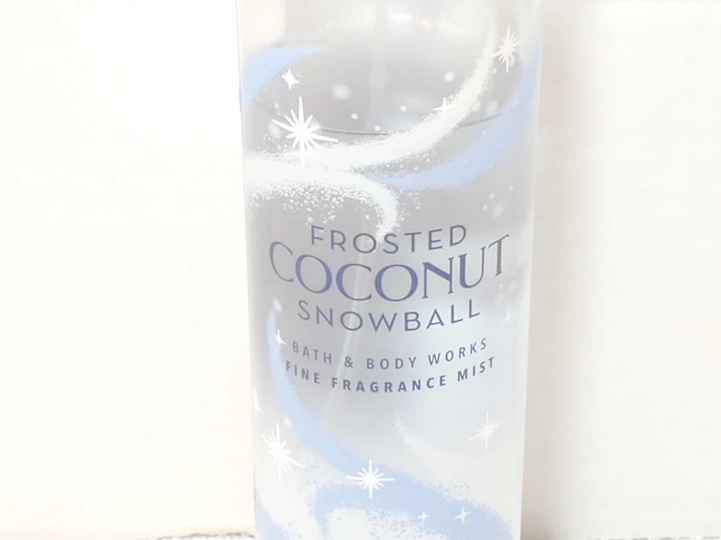 Bath and Body Works Frosted Coconut Snowball Fine Fragrance Mist 8 oz Bottle