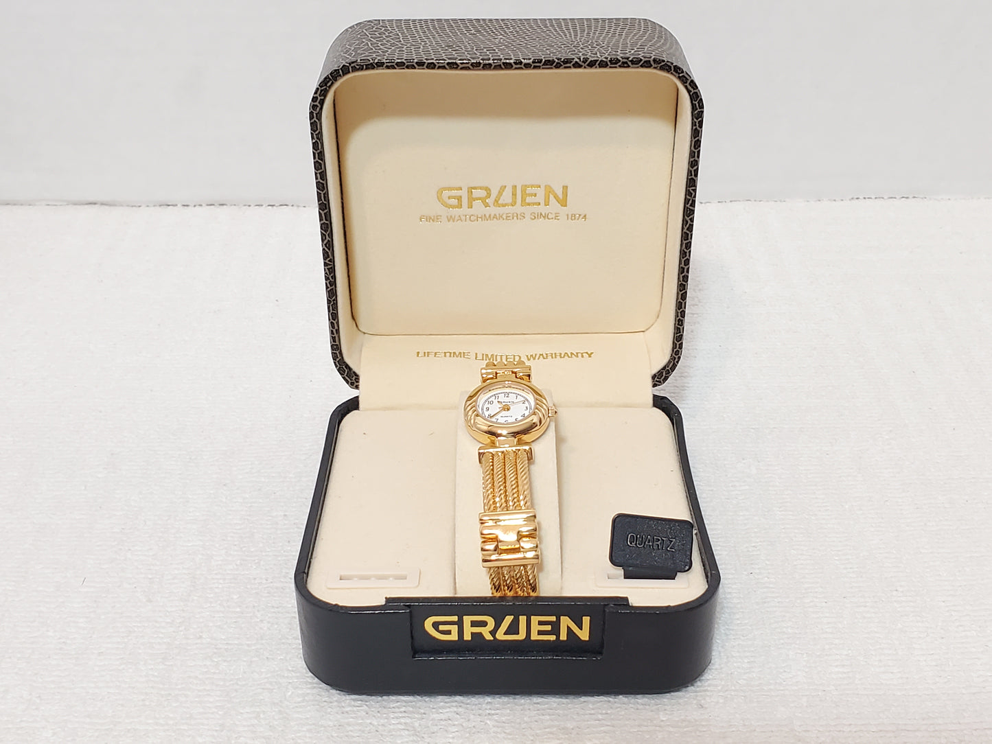 Vintage Gruen Women’s Gold Tone Quartz Watch White Dial Stainless Steel