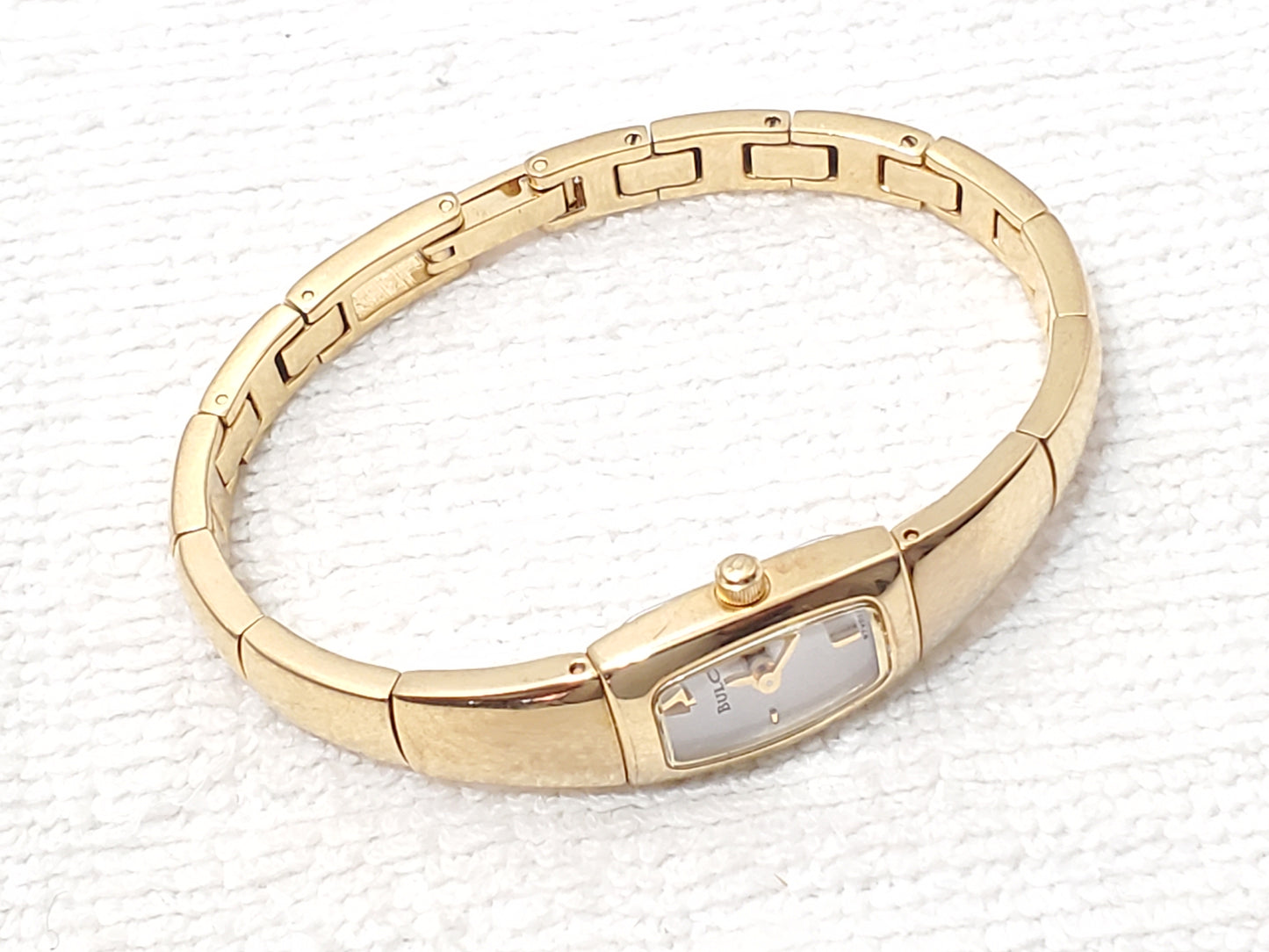 Vintage Bulova Women's Gold Tone Ivory Dial One Jewel Stainless Steel Watch