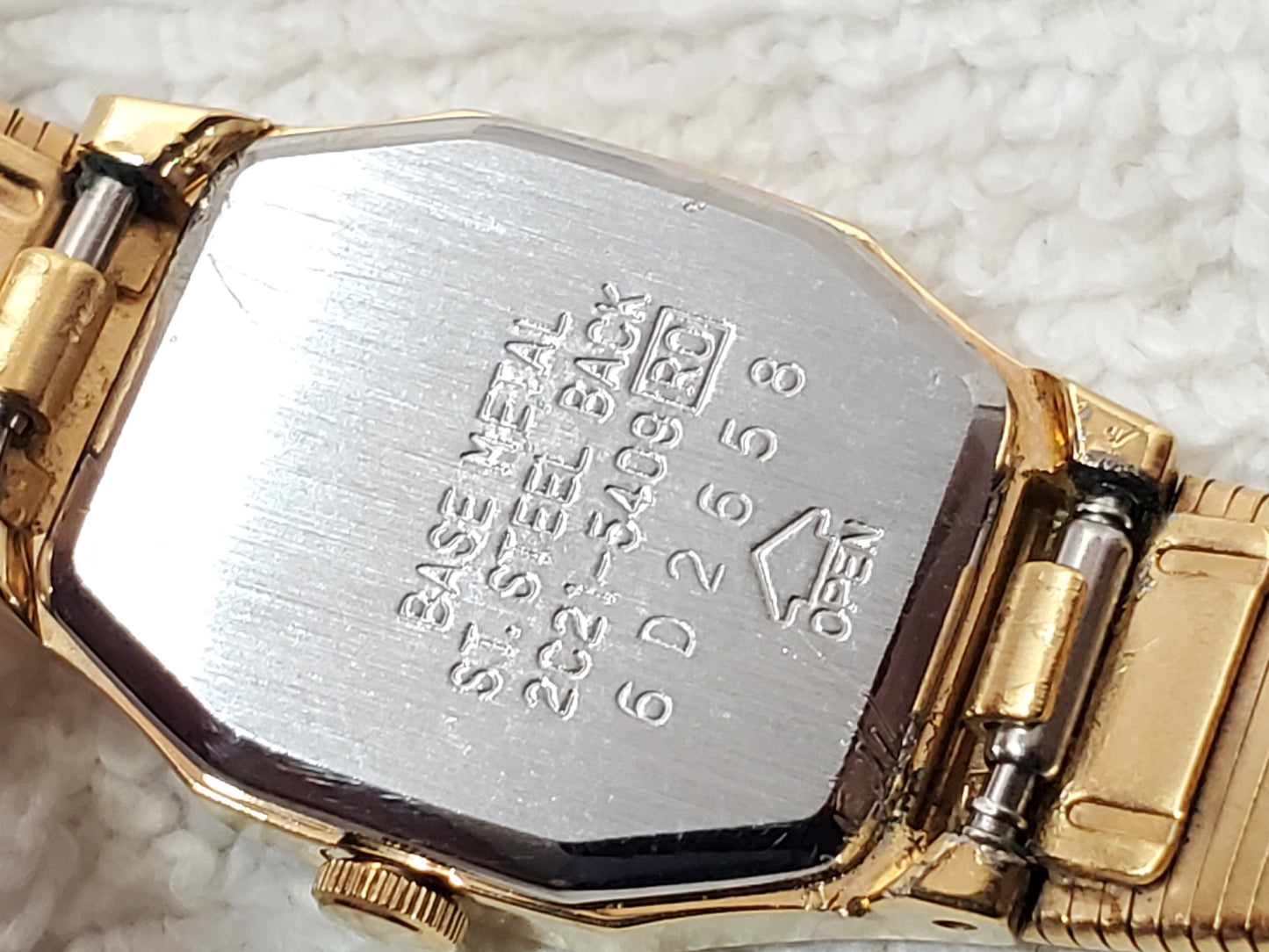 Vintage Seiko Gold Plated Women's Quartz Watch Two Jewels Base Metal S Steel