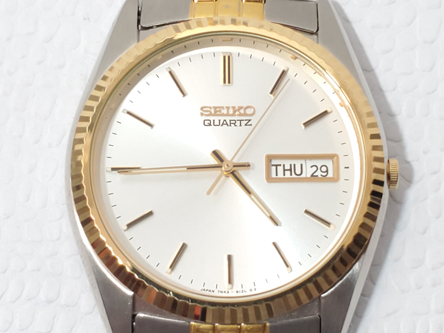 Vintage Seiko Men's Presidential Day Date Watch Gold Tone Silver Dial S Steel
