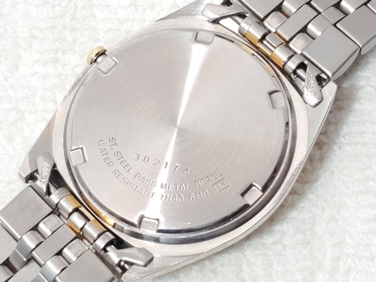Vintage Seiko Men's Presidential Day Date Watch Gold Tone Silver Dial S Steel