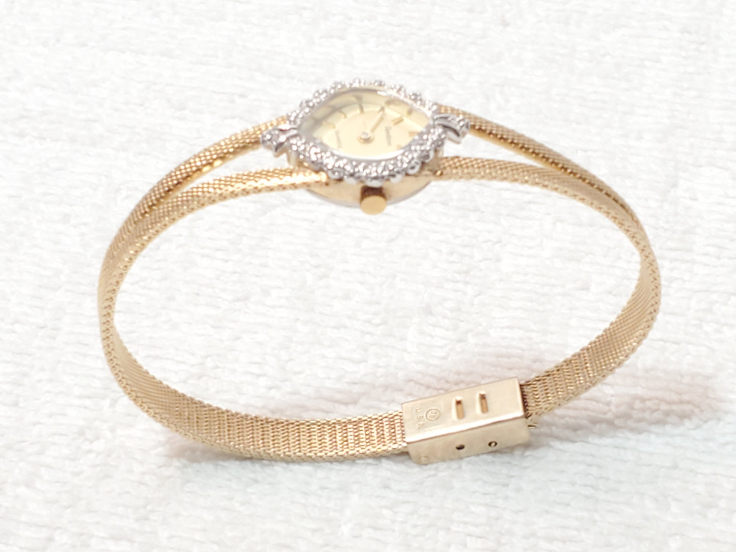Vintage Armitron Women's Gold Plated Diamonds Bezel Watch Mesh Band One Jewel