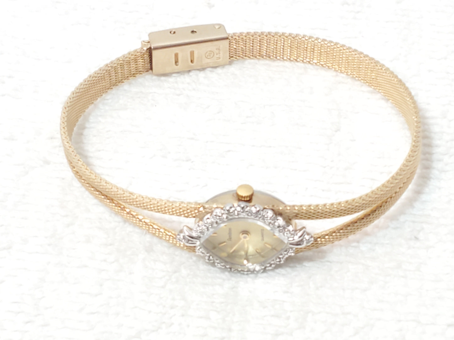 Vintage Armitron Women's Gold Plated Diamonds Bezel Watch Mesh Band One Jewel