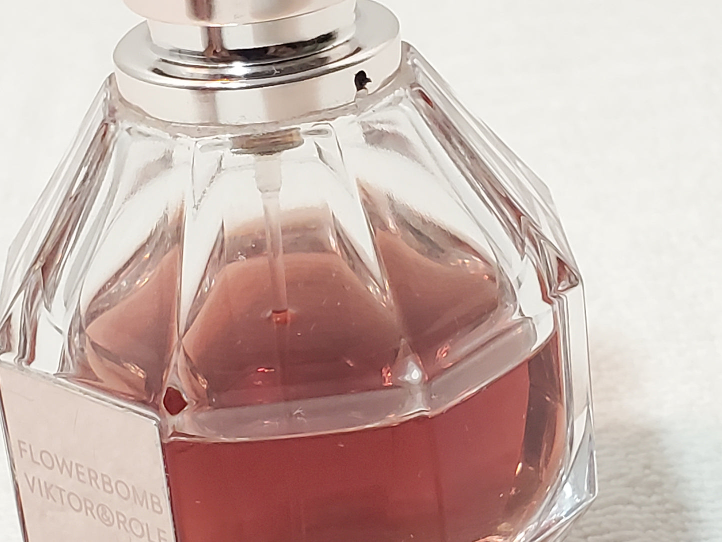 Flowerbomb by Viktor & Rolf 3.4 oz Eau De Parfum Spray Women's Fragrance
