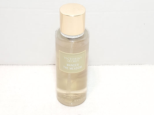 Victoria's Secret Wander The Meadow Fragrance Mist Women's 8.4 oz Bottle Spray