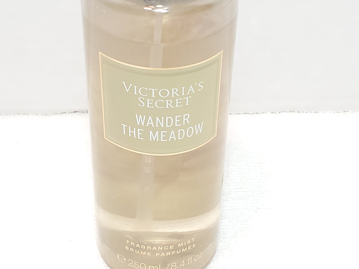 Victoria's Secret Wander The Meadow Fragrance Mist Women's 8.4 oz Bottle Spray