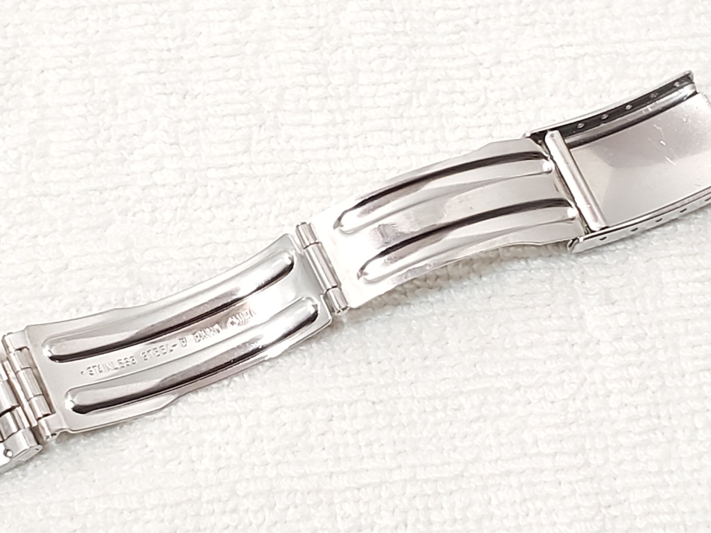 Vintage Seiko Men's Stainless Steel Day Date Quartz Watch One Jewel Silver Dial