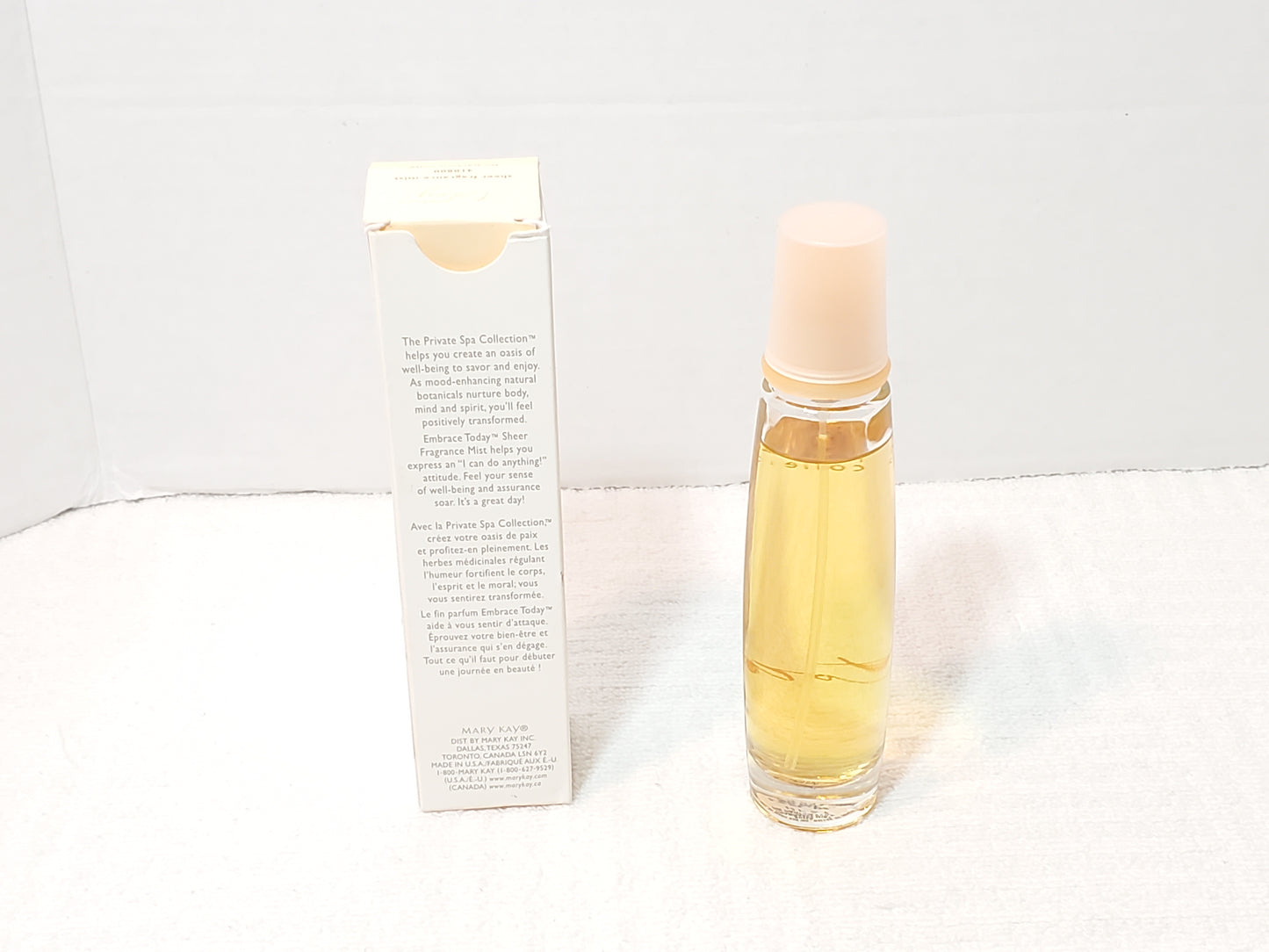 Mary Kay Private Spa Collection Embrace Today Sheer Fragrance Mist 1.7 oz Bottle