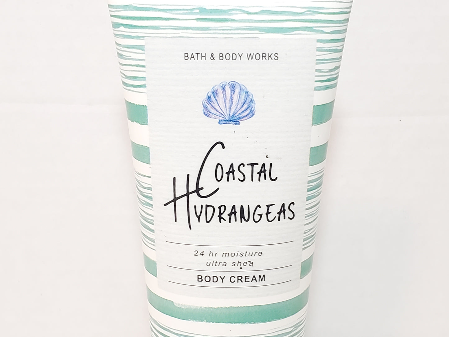 Bath & Body Works Coastal Hydrangeas Body Cream Moisture Ultra Shea 8 oz Tube
