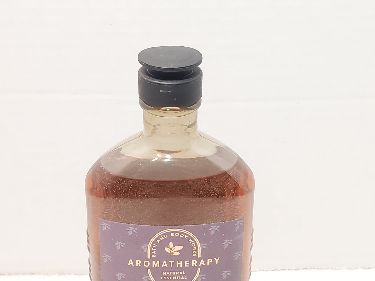 Bath and Body Works Aromatherapy Cozy Cinnamon Sandalwood Wash Foam Bath 10 oz