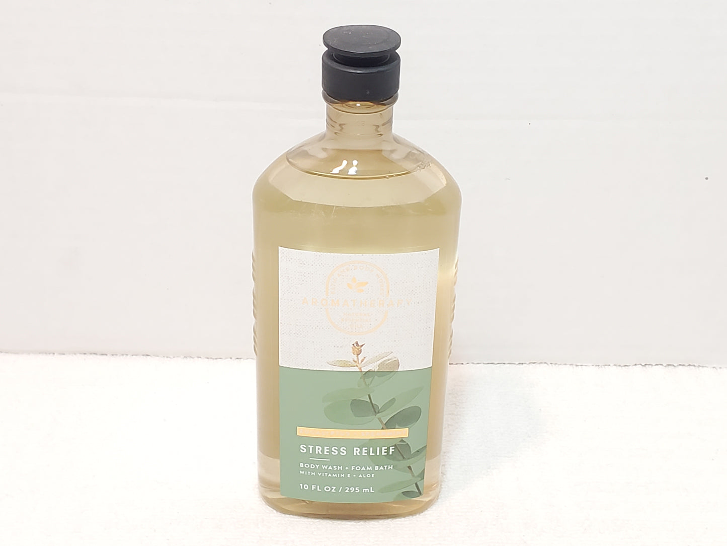 Bath & Body Works Aromatherapy Eucalyptus Spearmint Stress Relief Wash Foam 10oz