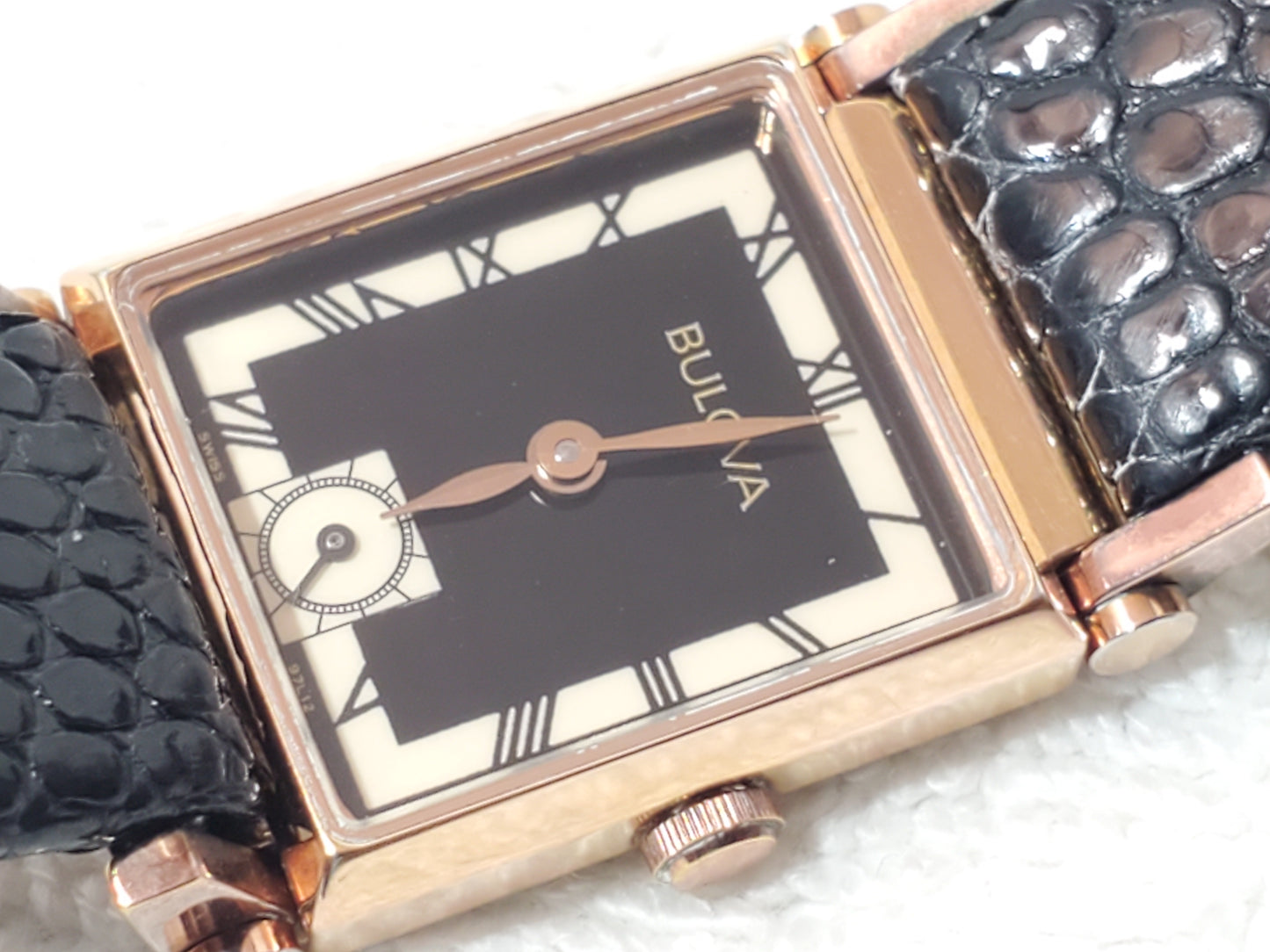 Vintage Bulova Swiss Womens Tank Watch 15 Jewels Rose Gold Plated Roman Numerals