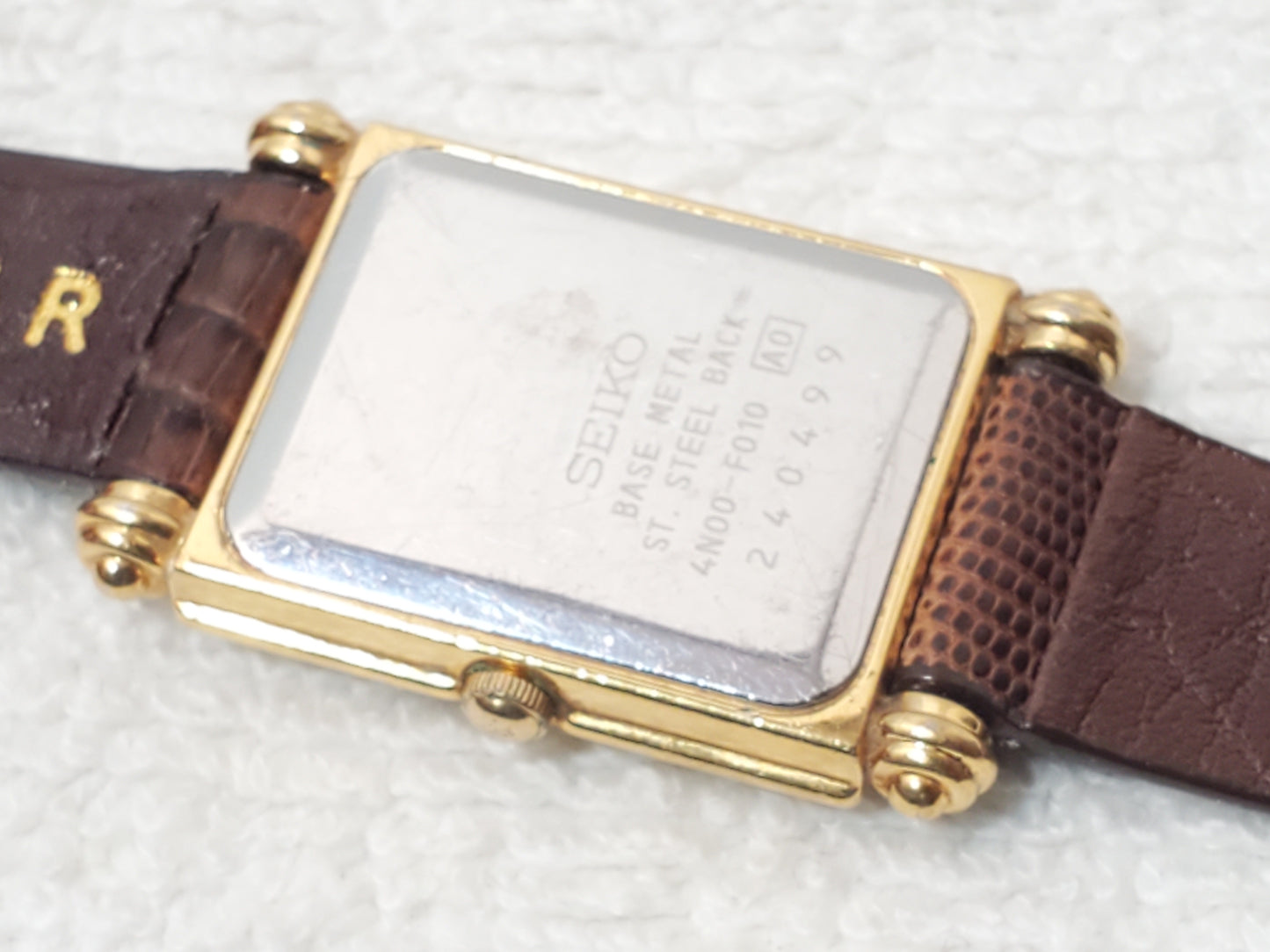 Vintage Seiko Tank Women's Petite Watch Gold Tone White Dial Roman Numerals