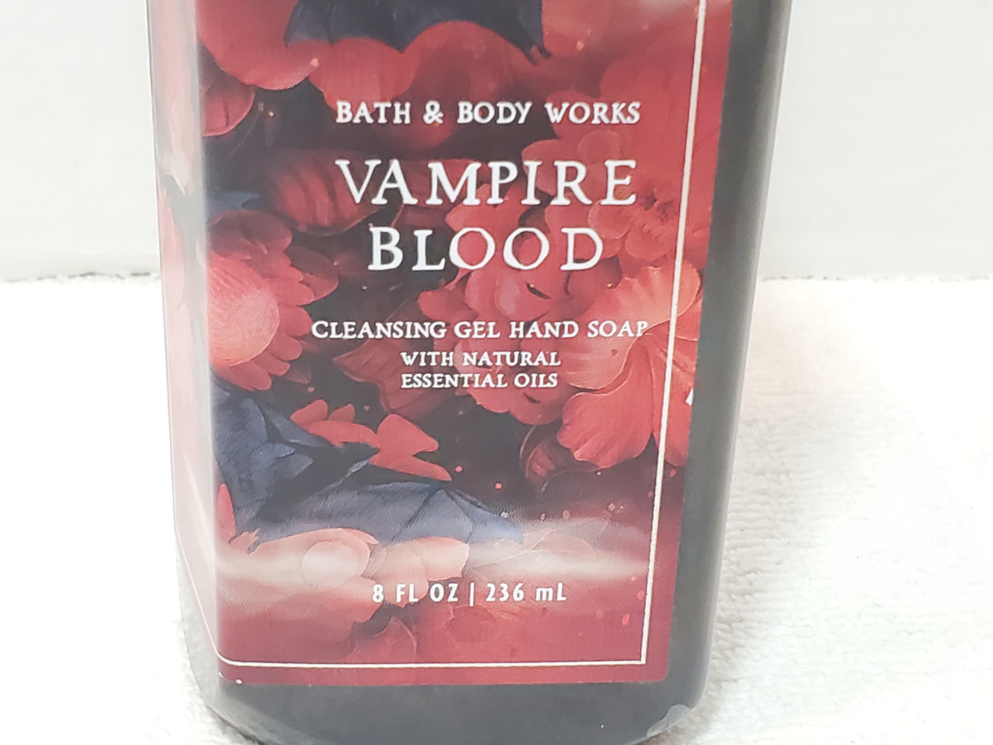 Bath & Body Works Cleansing Gel Hand Soap Essential Oils Vampire Blood 8 fl oz