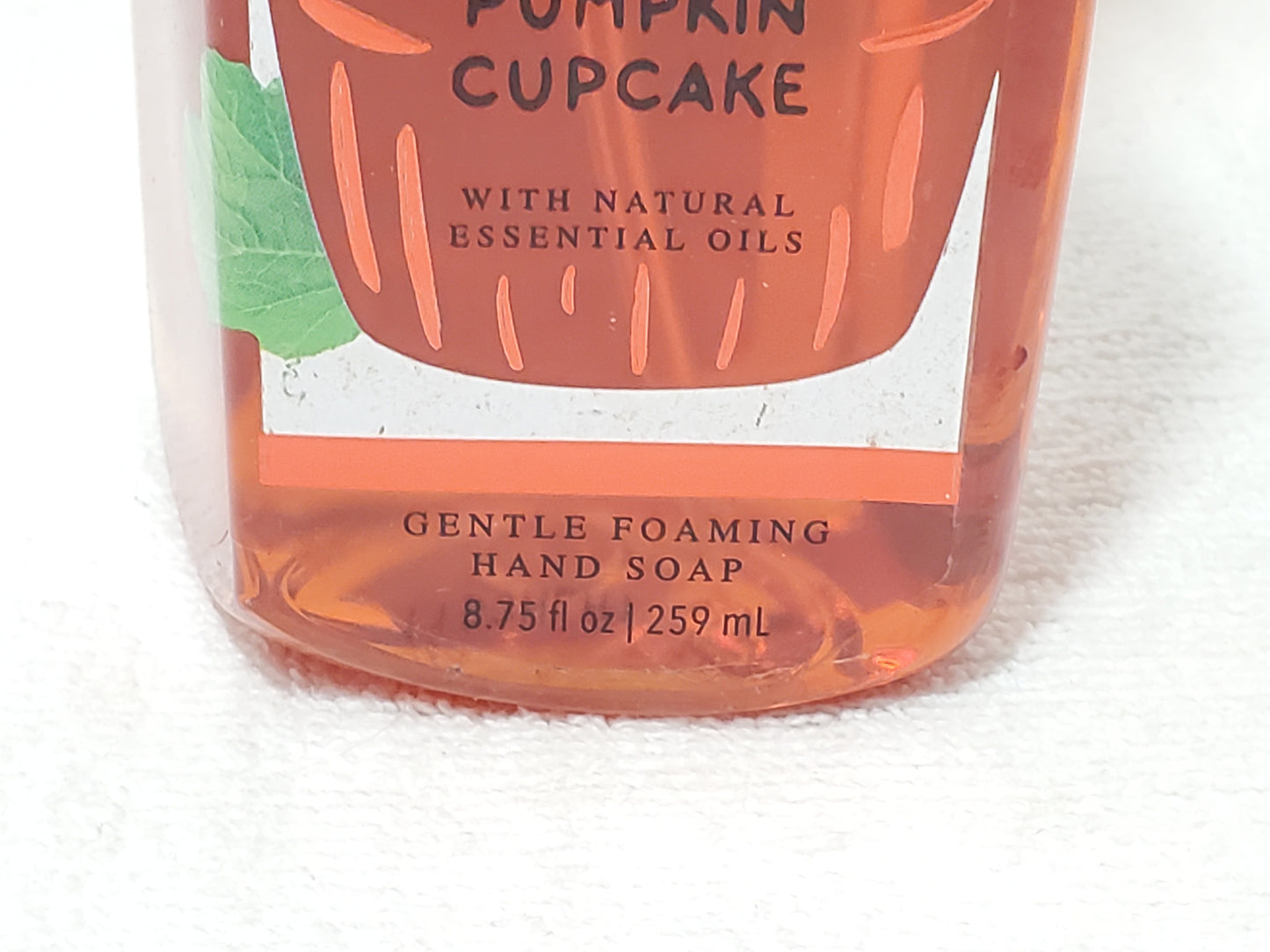 Bath & Body Works Pumpkin Cupcake Gentle Foaming Hand Soap 8.75 oz Bottle New