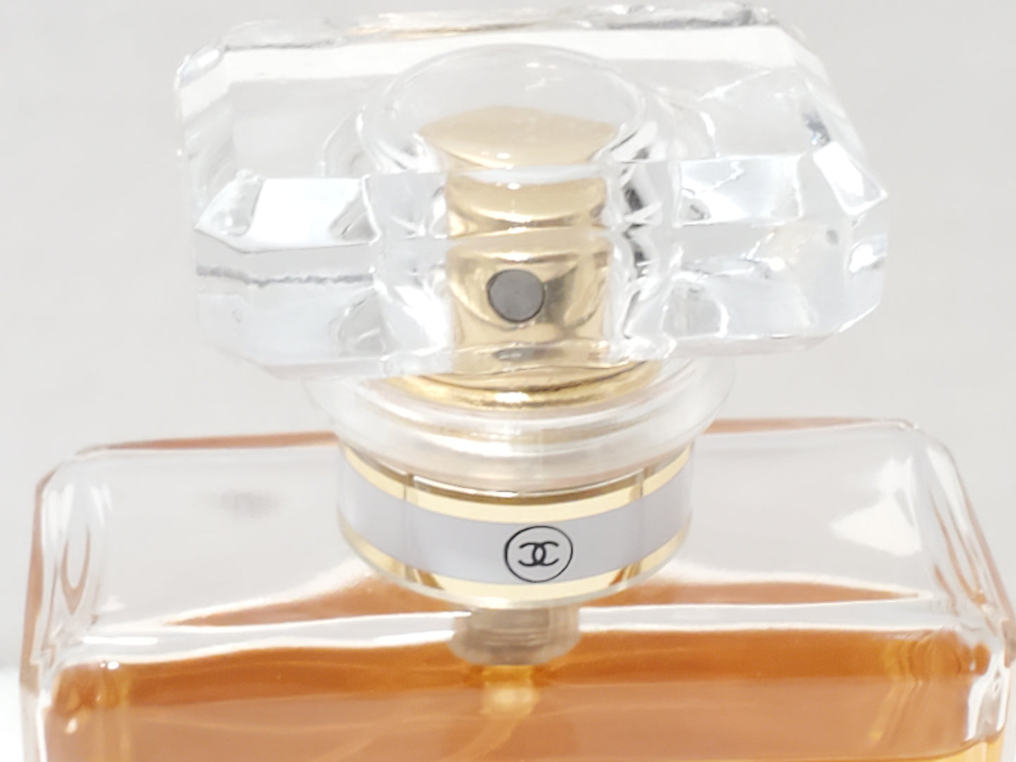 Vintage Chanel No 5 Eau De Parfum 1.7 oz Spray Bottle Fragrance for Women France