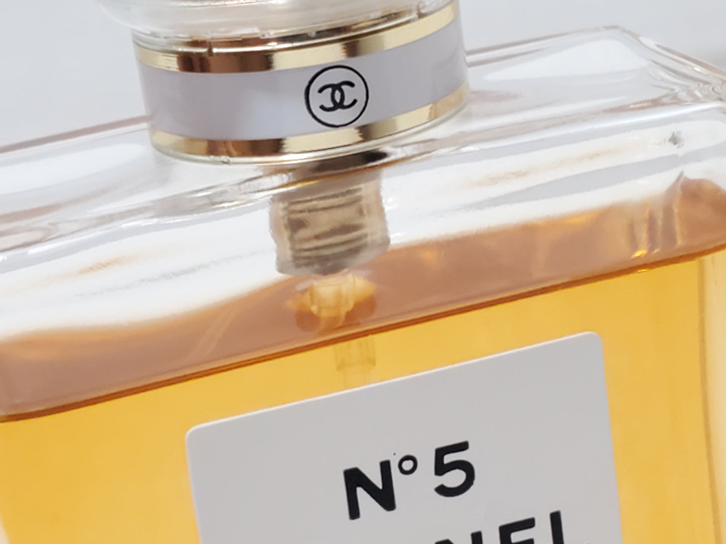 Vintage Chanel No 5 Eau De Parfum 1.7 oz Spray Bottle Fragrance for Women France