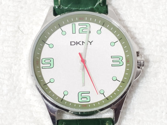 Vintage DKNY Womens Quartz Watch Stainless Steel Green Croc Leather Strap WR 50M