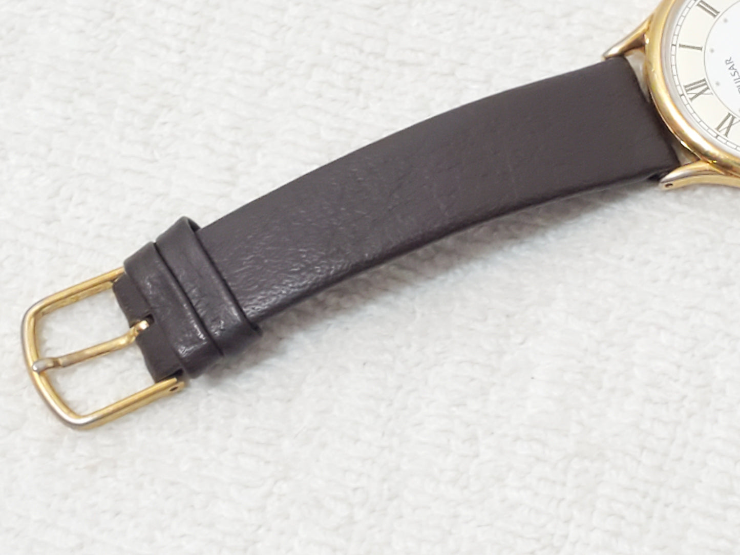 Vintage Pulsar by Seiko Men's Gold Tone Date Watch Roman Numerals Leather Strap
