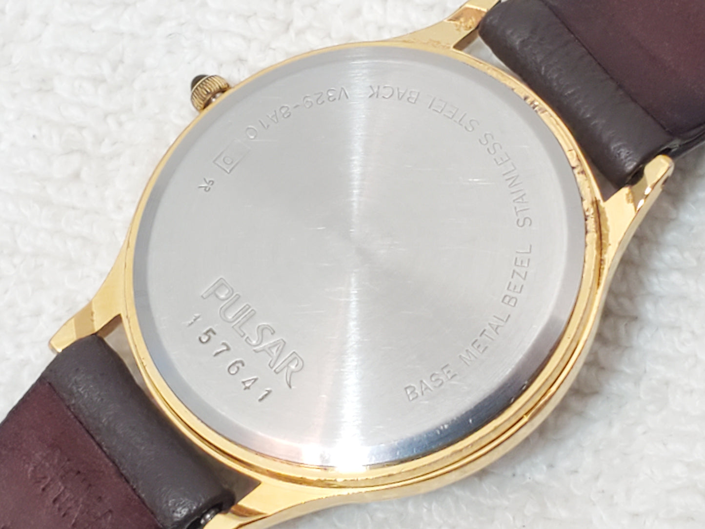 Vintage Pulsar by Seiko Men's Gold Tone Date Watch Roman Numerals Leather Strap