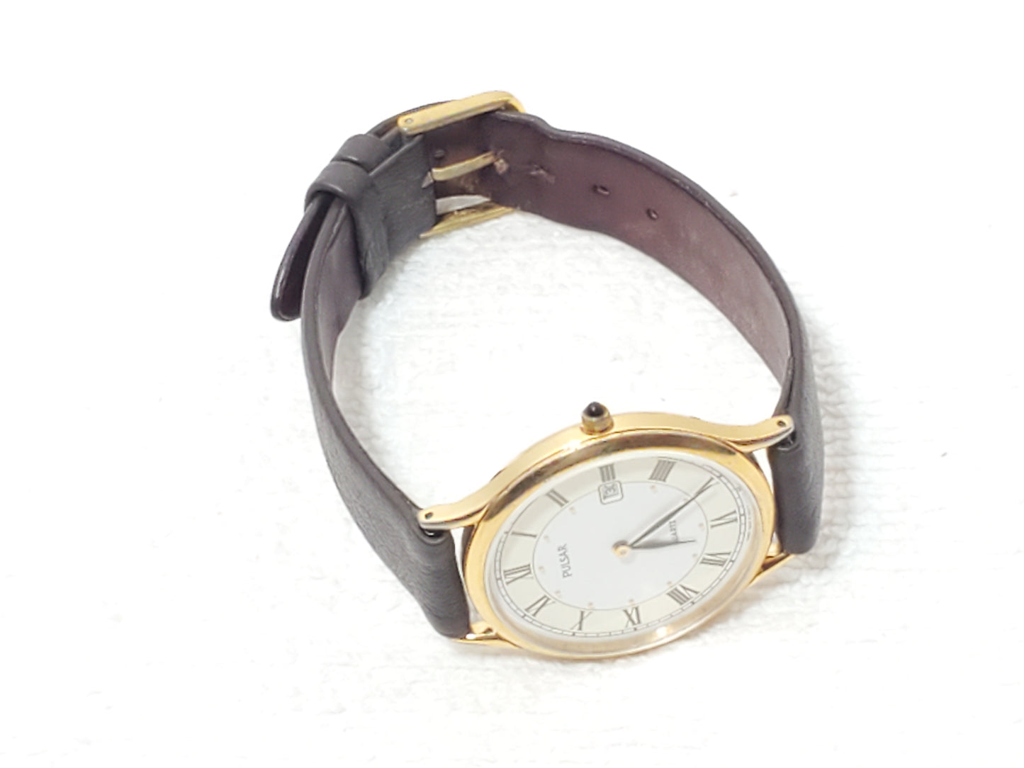 Vintage Pulsar by Seiko Men's Gold Tone Date Watch Roman Numerals Leather Strap