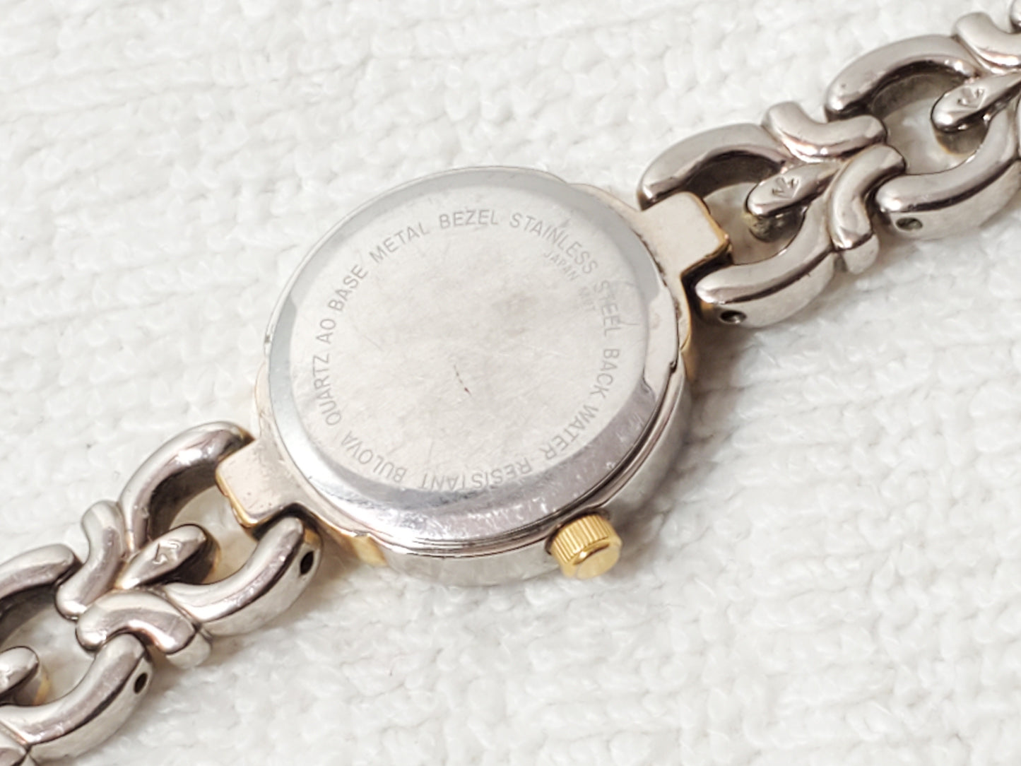Vintage Bulova Gold Tone Stainless Steel Women's Watch Diamond Wave Siver Dial