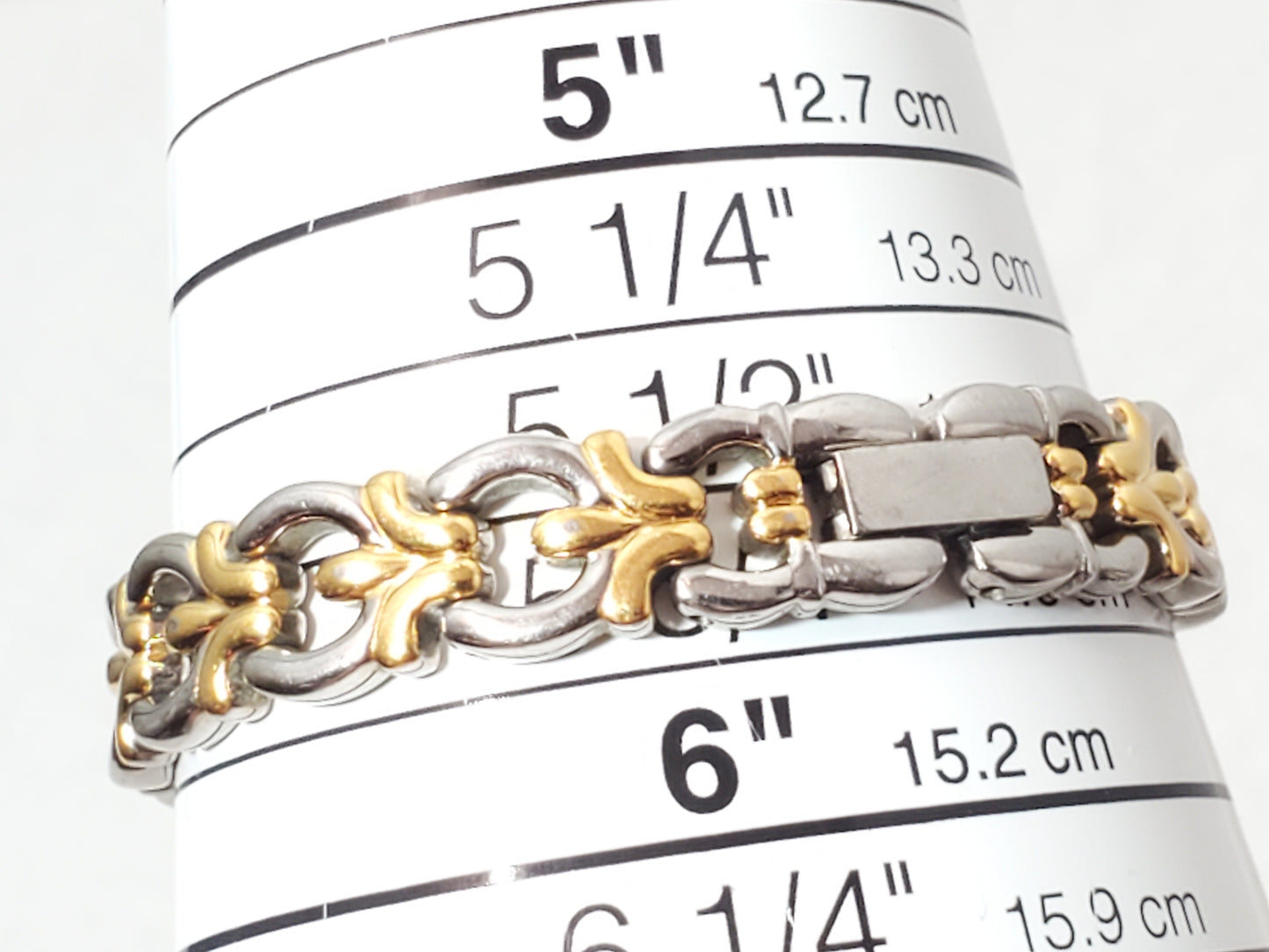 Vintage Bulova Gold Tone Stainless Steel Women's Watch Diamond Wave Siver Dial
