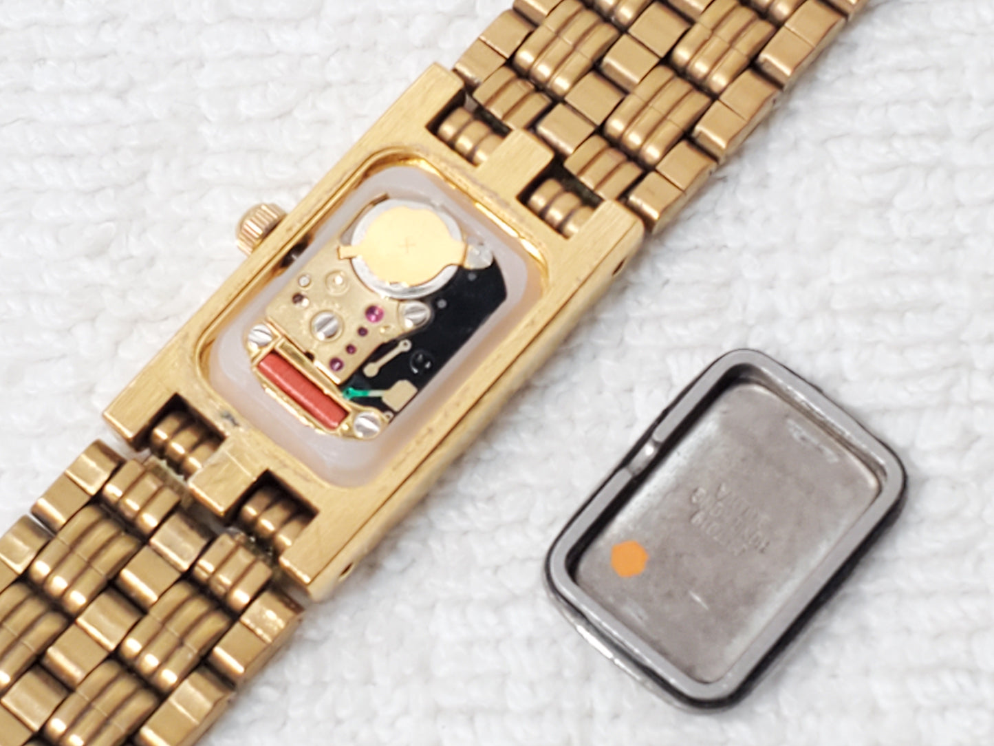 Bulova Women Tank Swiss Quartz Watch Diamond Dial Seven Jewels Gold Tone Vintage