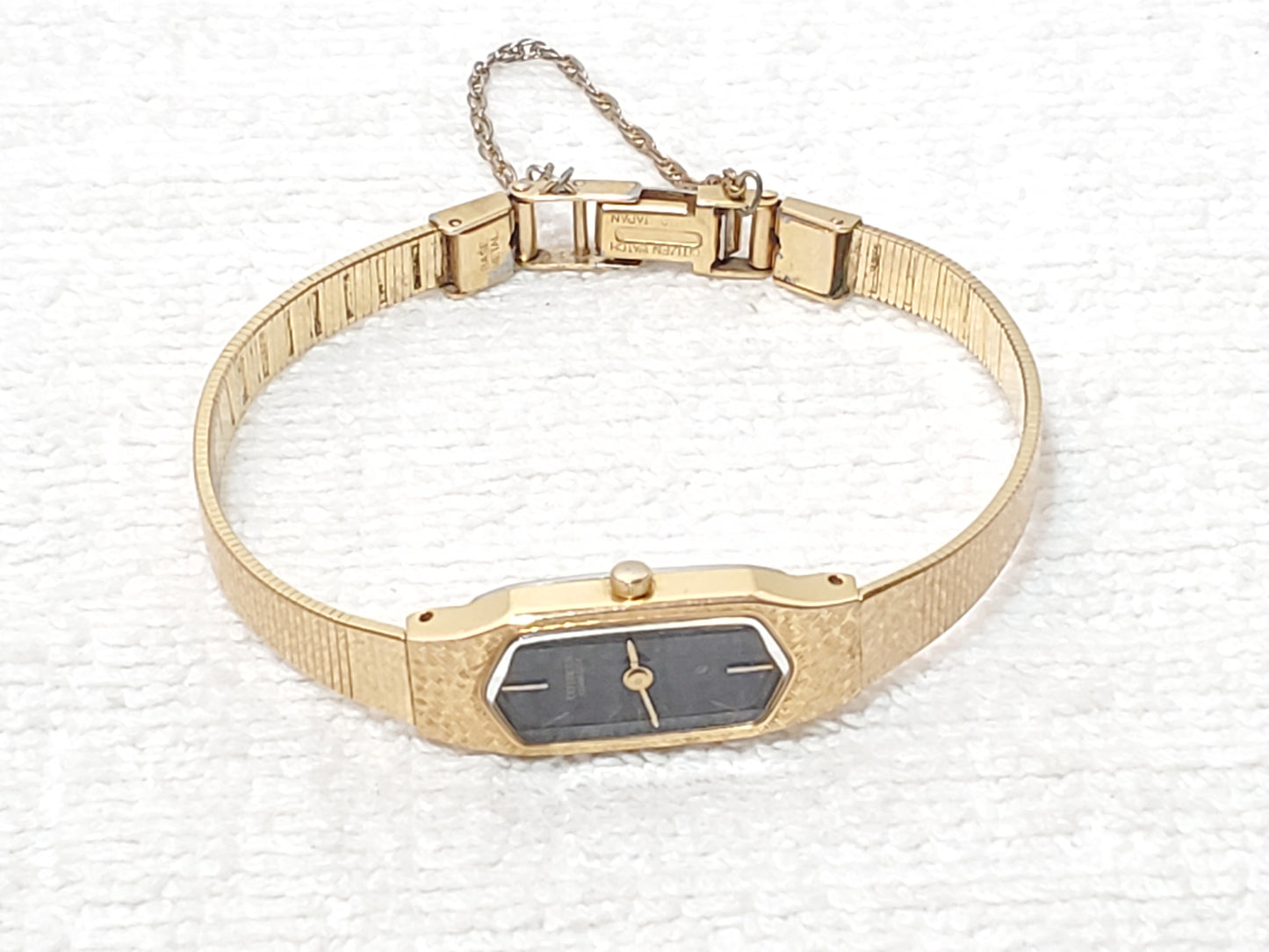 Vintage Citizen Women's Gold Plated Watch 7 Jewels Black Dial Hexagonal Crystal