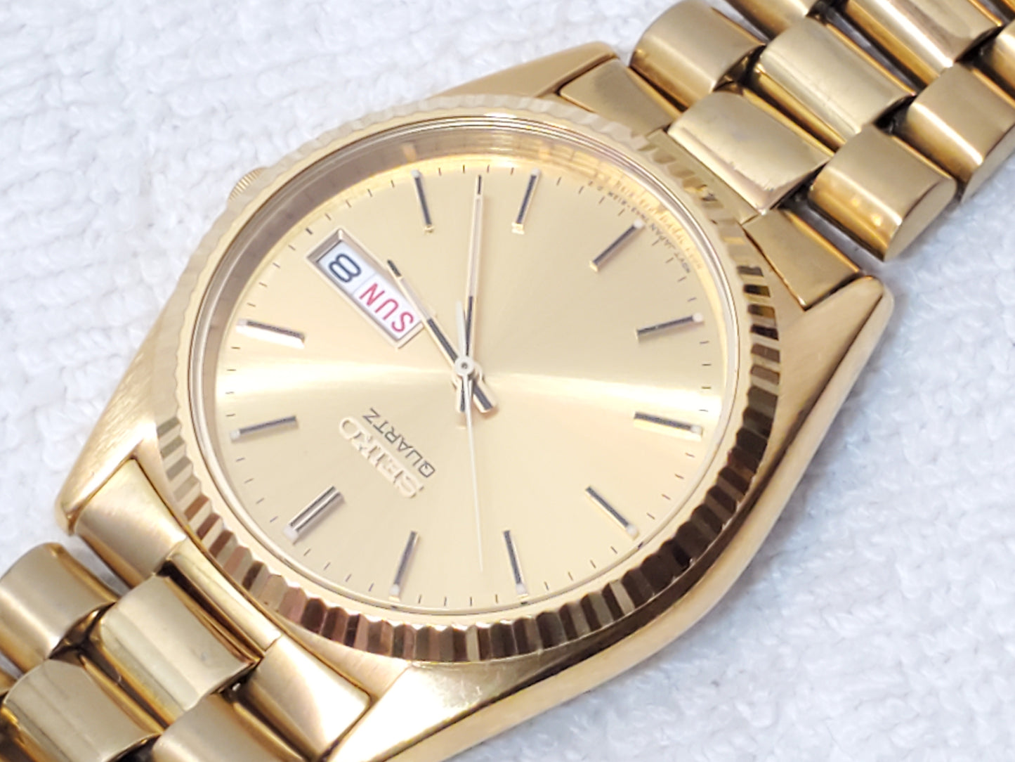 Vintage Seiko Men's Presidential Day Date Quartz Watch One Jewel Gold Tone