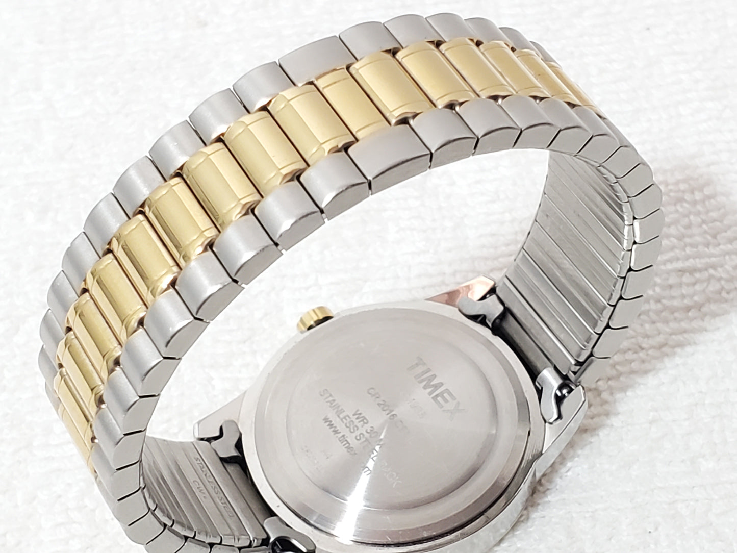 Vintage Timex Indiglo Men's Quartz Watch Gold Silver Tone Day Date Stretch Band