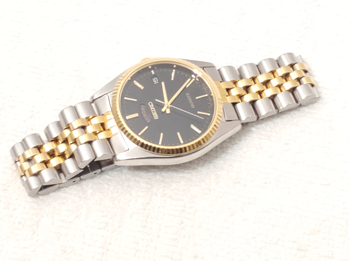 Seiko Presidential Men's Day Date Gold Tone Watch Black Dial Stainless Steel