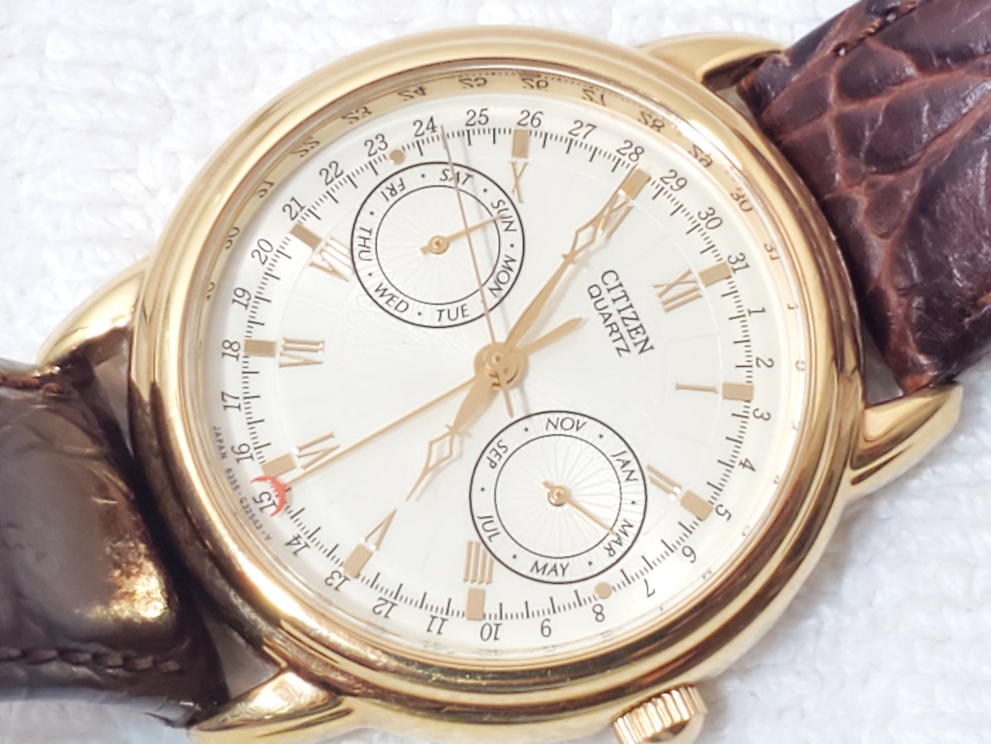 Vintage Citizen Men's Day Date Month Gold Plated Quartz Watch Brown Leather Band