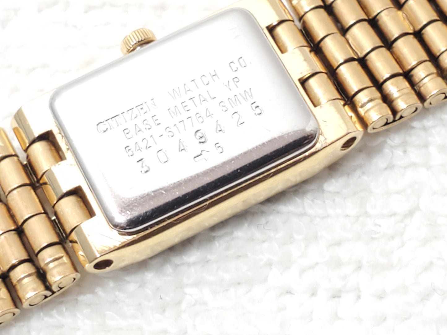 Citizen Elegance Women's Gold Tone Tank Quartz Watch Mother Pearl Dial Vintage