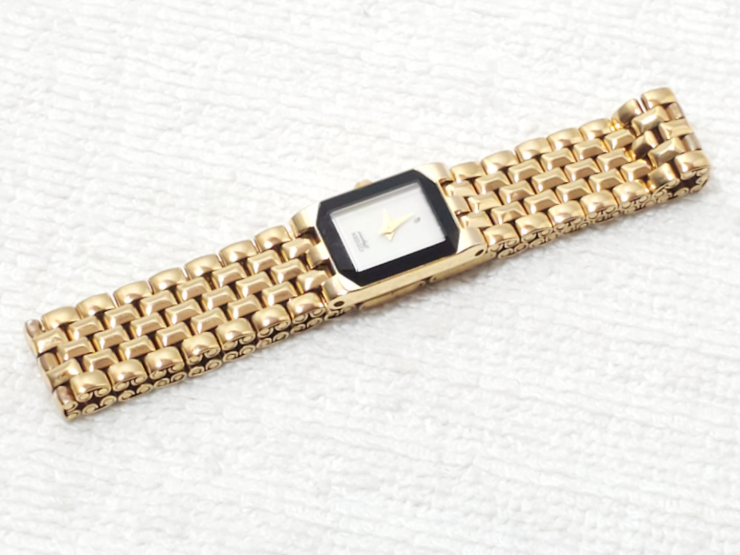 Citizen Elegance Women's Gold Tone Tank Quartz Watch Mother Pearl Dial Vintage