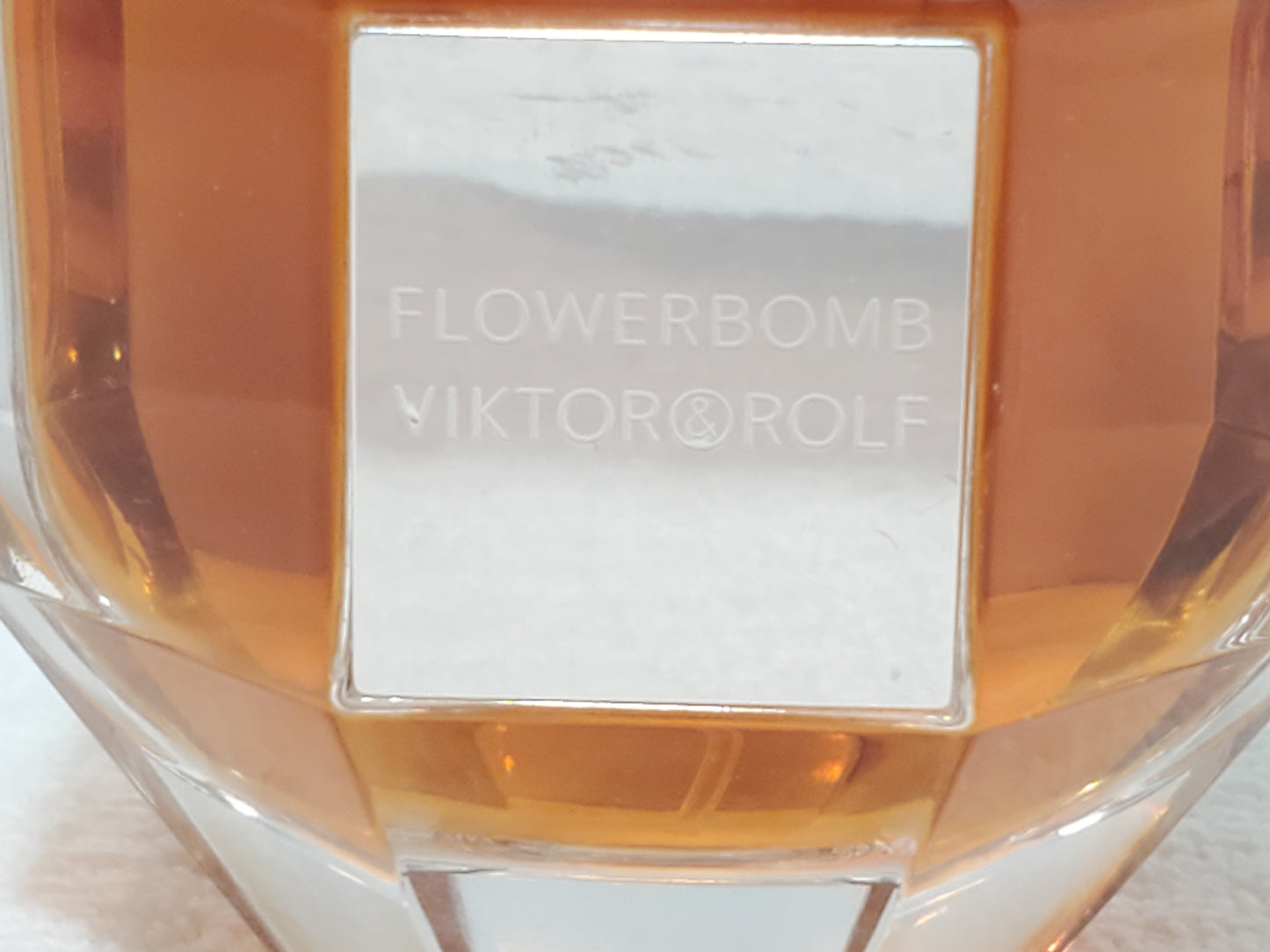 Flowerbomb by Viktor & Rolf 3.4 oz Eau de Parfum Spray Vintage Perfume for Women