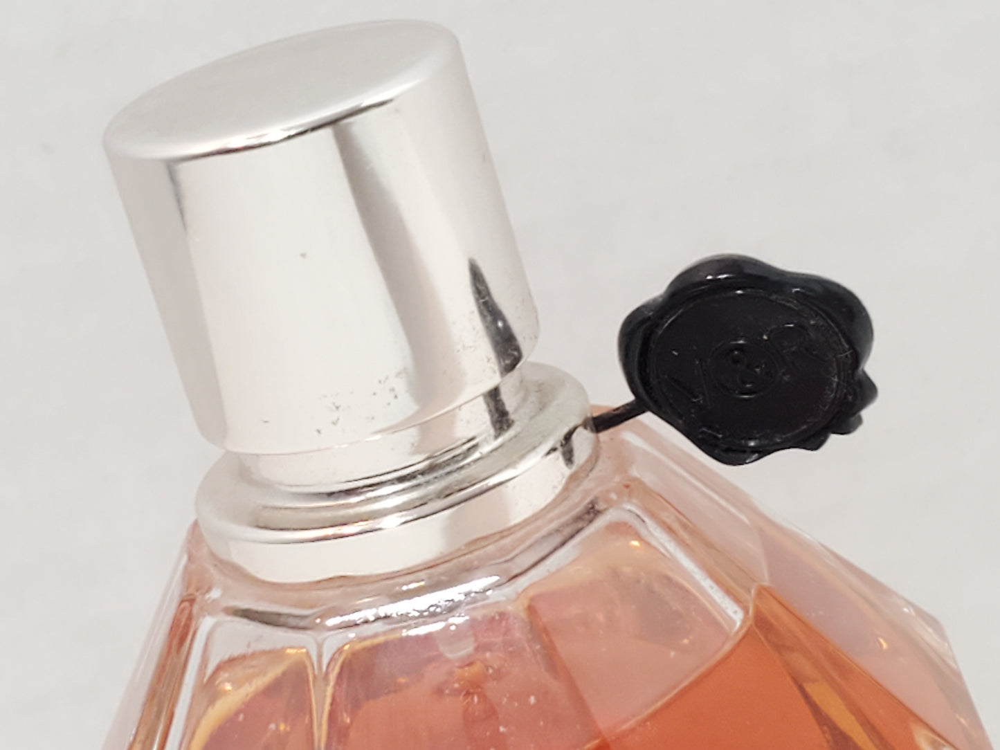 Flowerbomb by Viktor & Rolf 3.4 oz Eau de Parfum Spray Vintage Perfume for Women