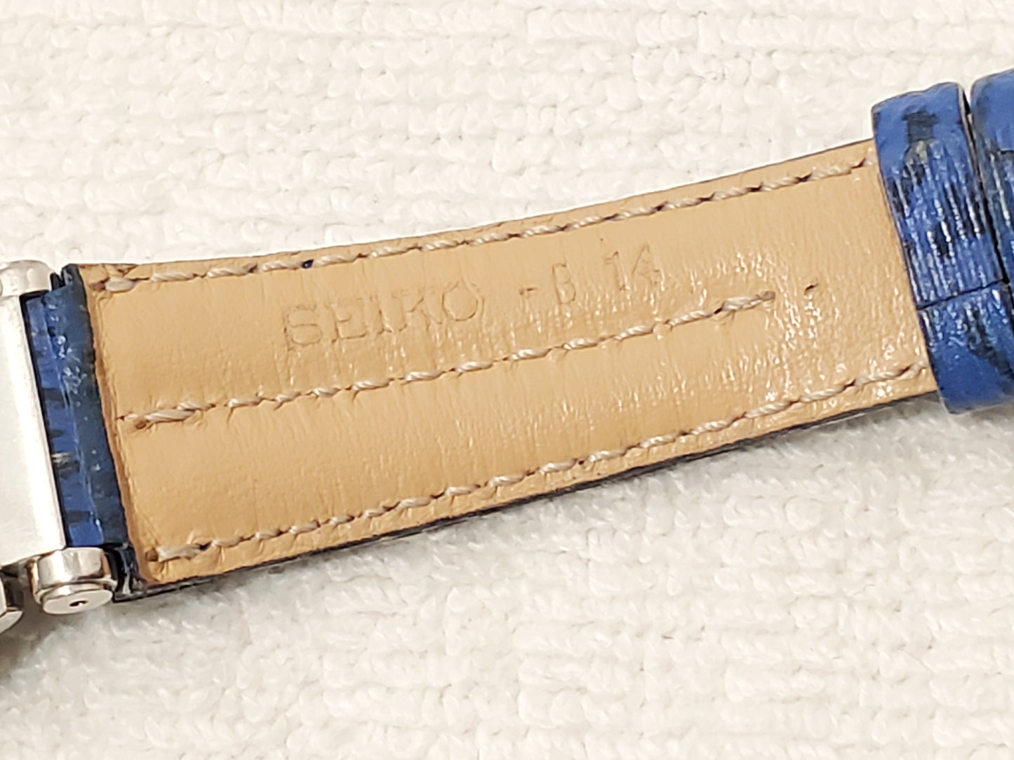 Seiko Women's Vintage Gold Tone Date Quartz Watch White Dial Blue Leather Band