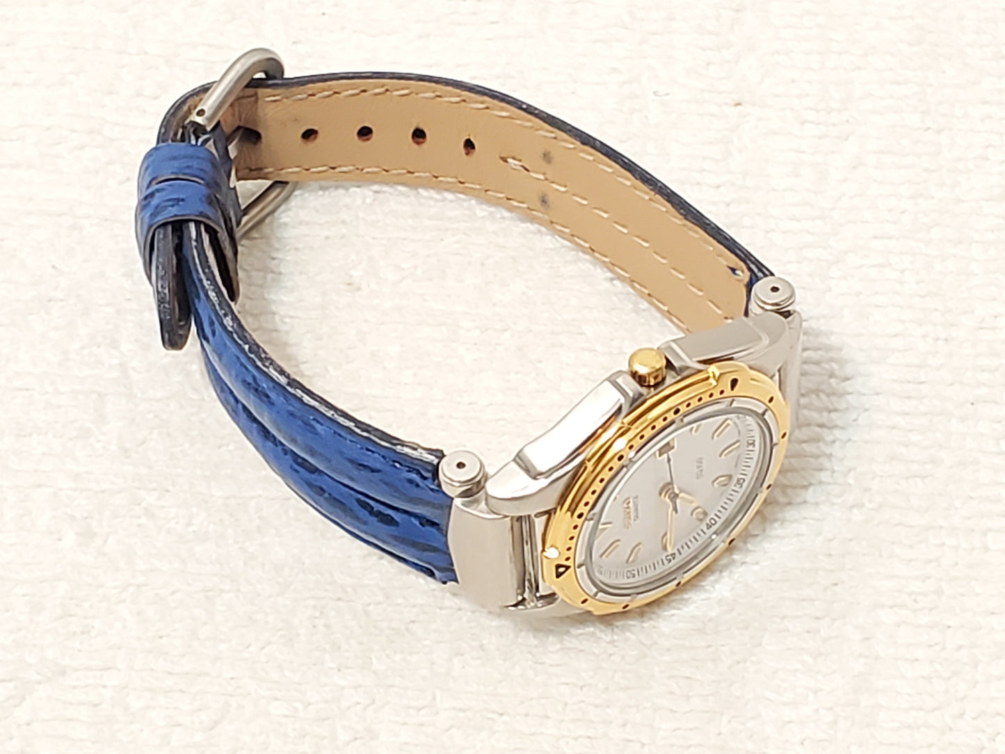 Seiko Women's Vintage Gold Tone Date Quartz Watch White Dial Blue Leather Band