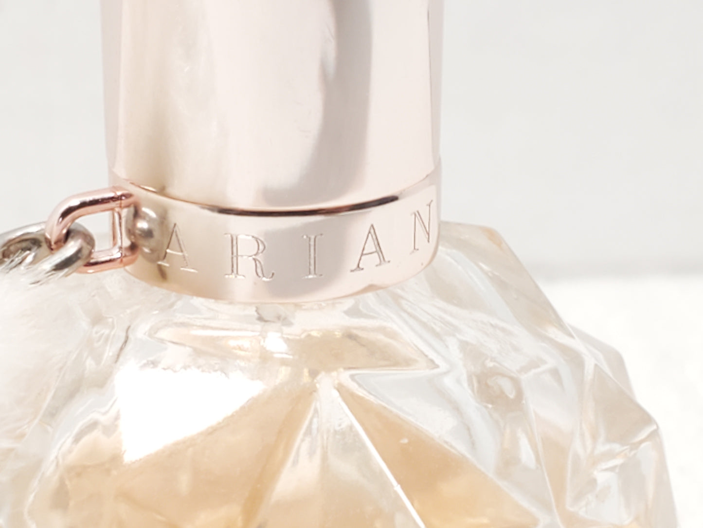 Ari by Ariana Grande 1.0 oz Eau de Parfum Spray Women's Perfume Fragrance USA