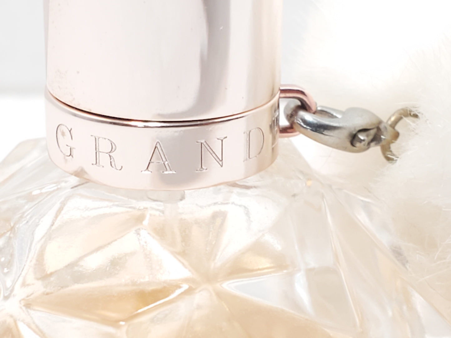 Ari by Ariana Grande 1.0 oz Eau de Parfum Spray Women's Perfume Fragrance USA