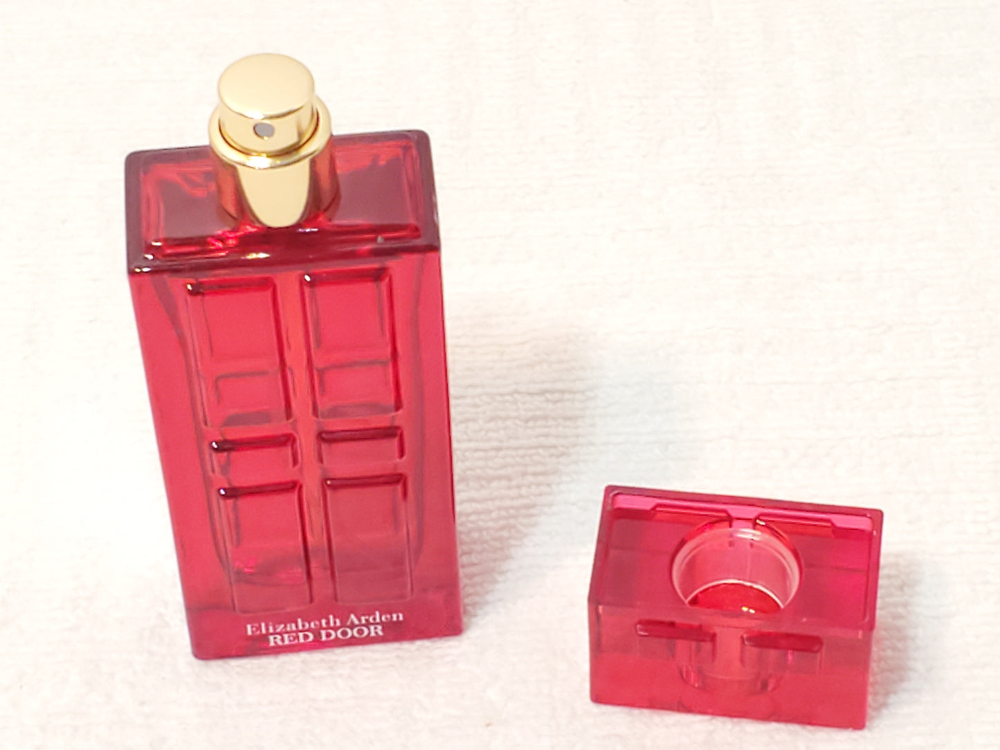 Red Door by Elizabeth Arden 1.0 oz Eau de Toilette Spray for Women New Vintage