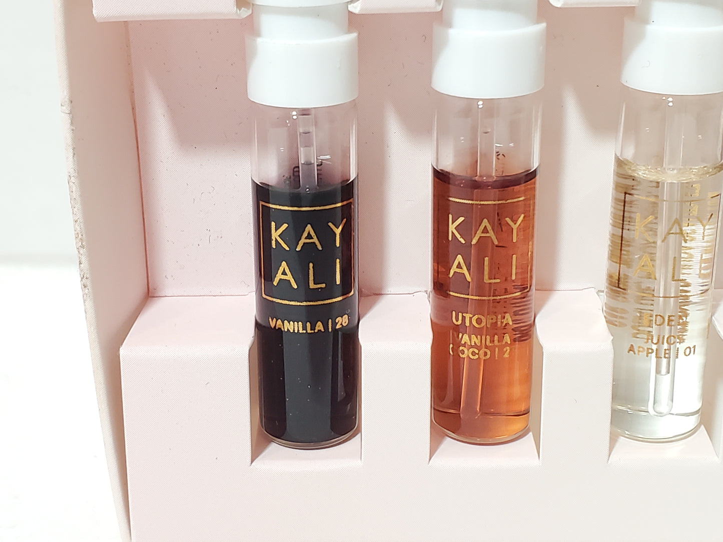 Kayali Discovery Layering Mini Perfume Sampler Set of 8 0.05 oz / 1.5 ml