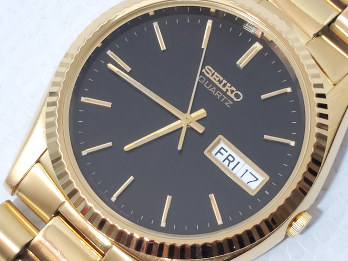 Vintage Seiko Men's Presidential Day Date Gold Plated Quartz Watch Black Dial
