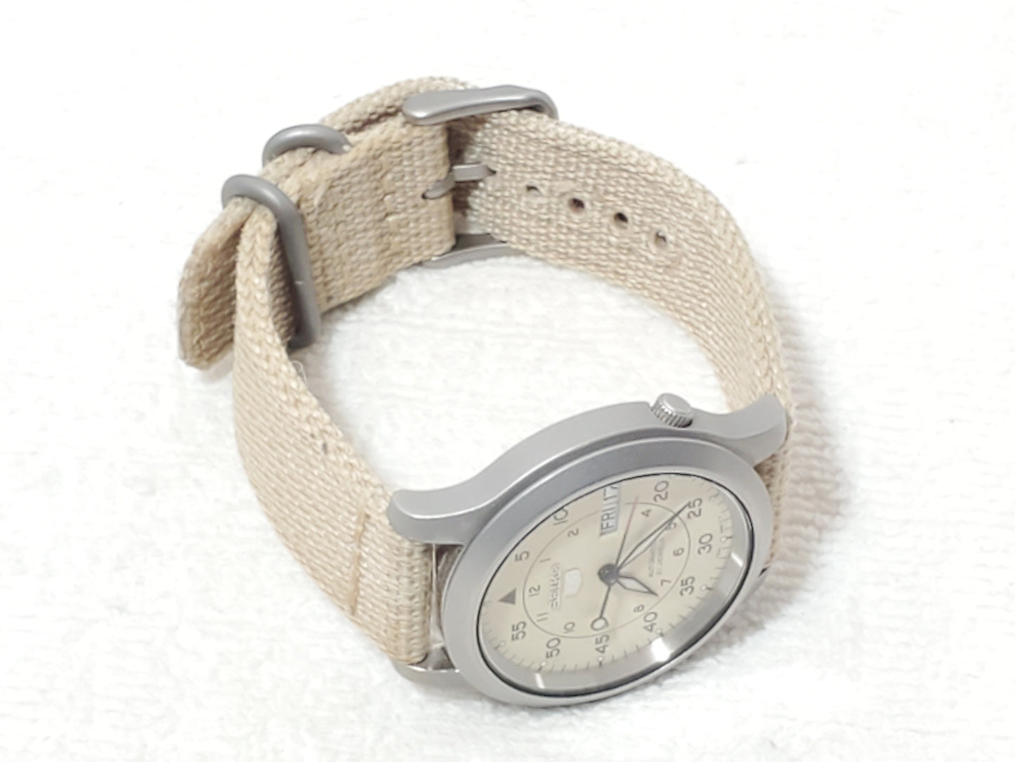Seiko 5 Automatic Watch 21 Jewels Day Date Military Field SNK803 Vintage Beige