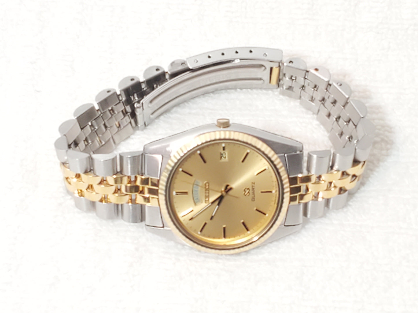 Vintage Seiko SQ Men's Presidential Day Date Gold Tone Quartz Watch One Jewel SS