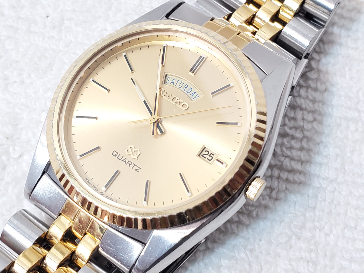 Vintage Seiko SQ Men's Presidential Day Date Gold Tone Quartz Watch One Jewel SS